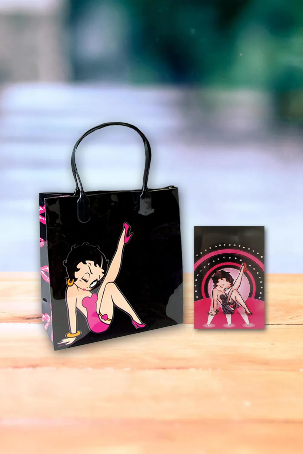 Betty Boop Stepping Out Stationery Gift Set