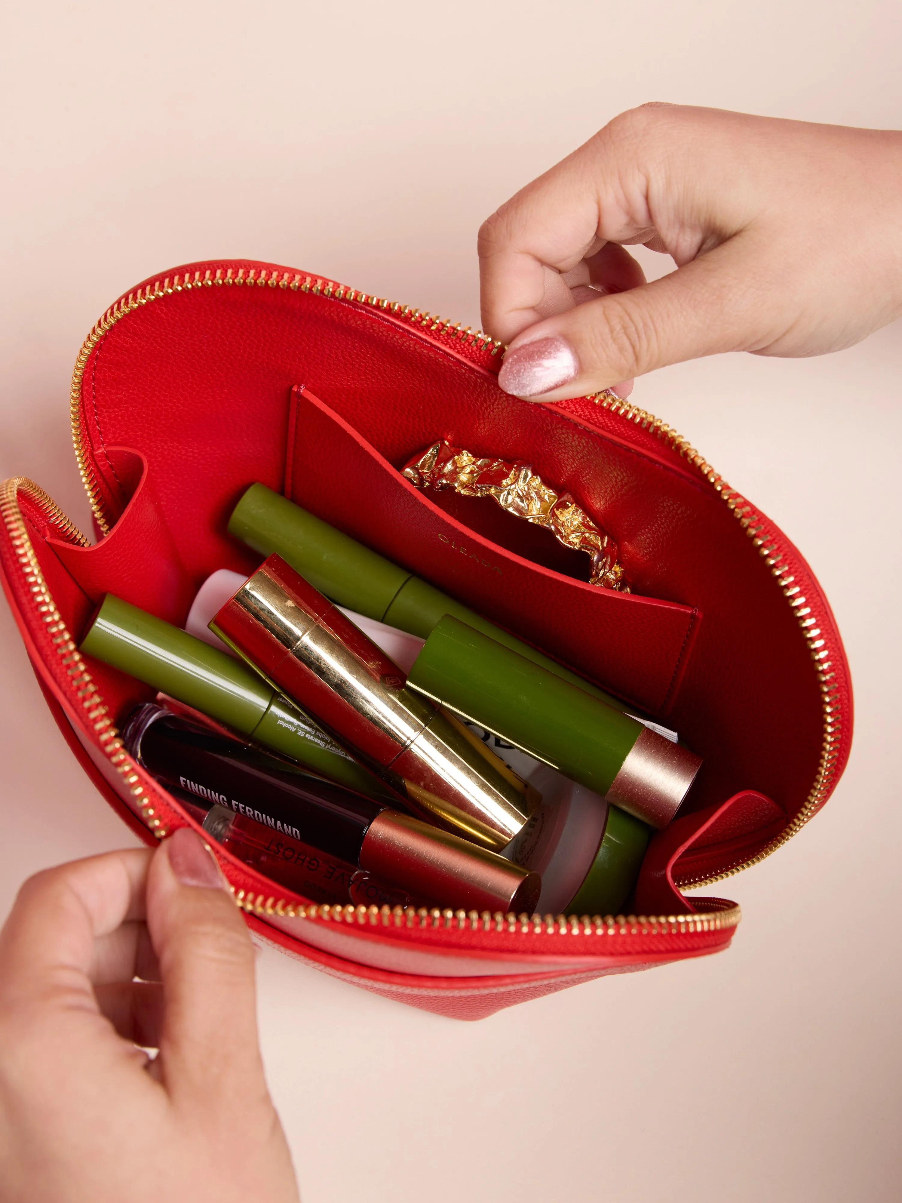 Le Cœur Travel Case