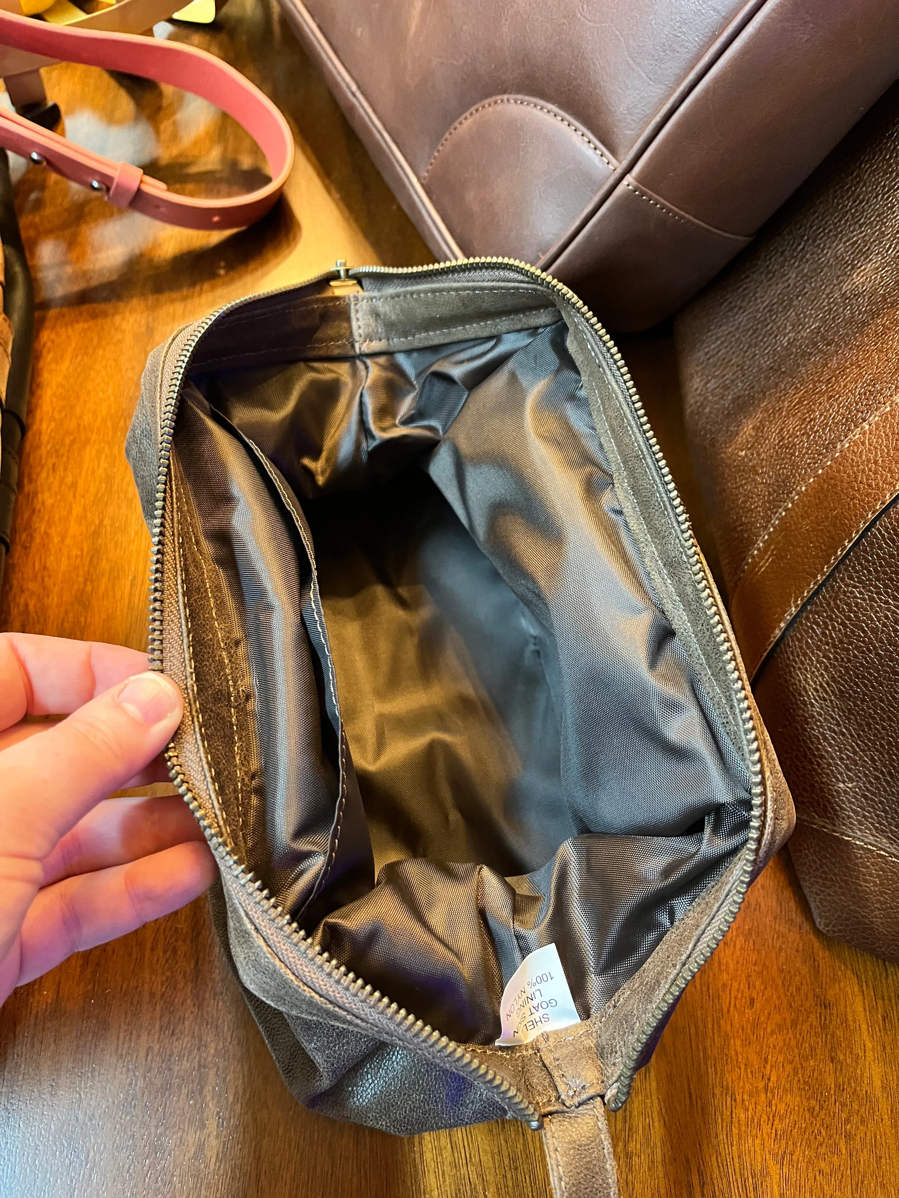 Leather Dopp Kit & Makeup Bag