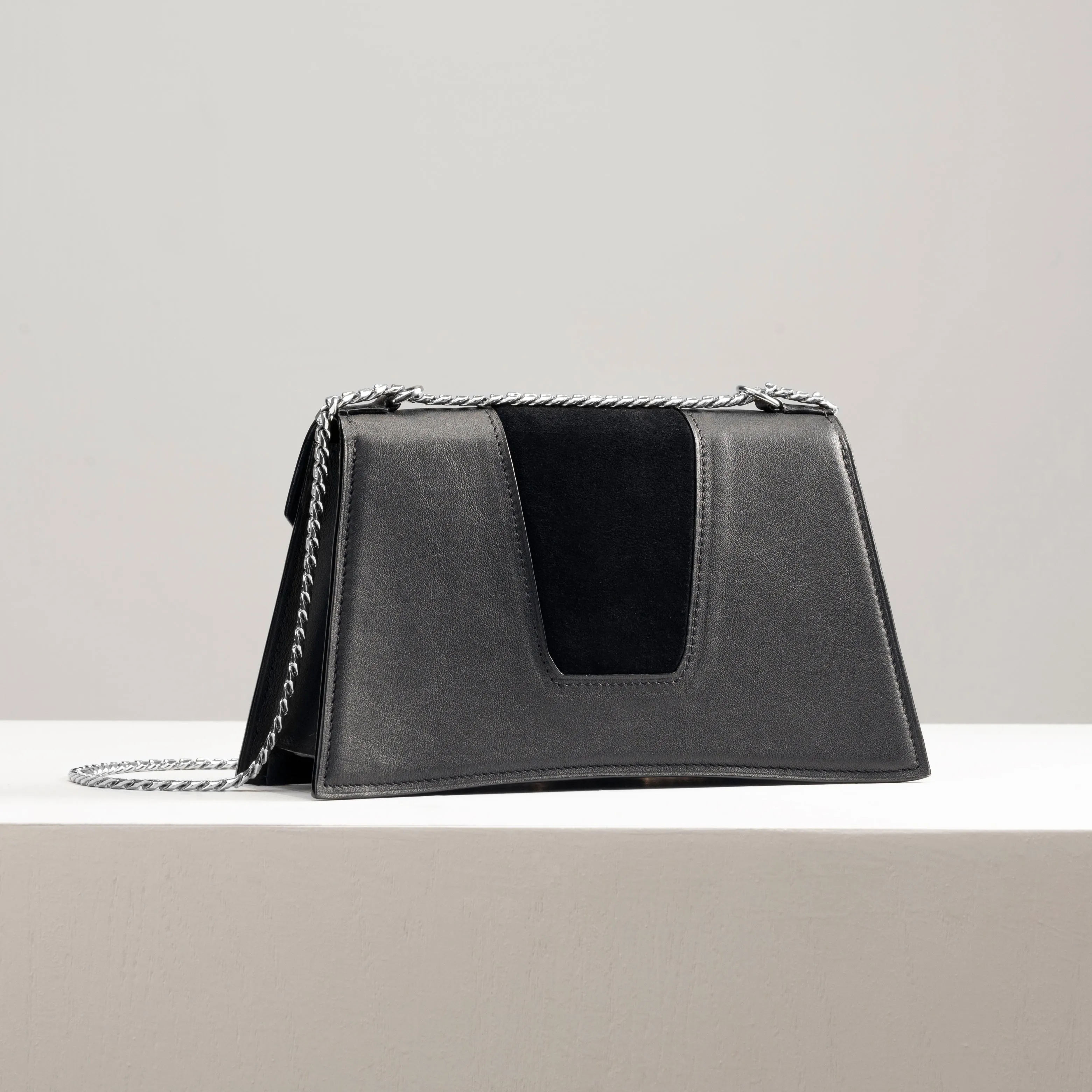 LUXEAL Clutch