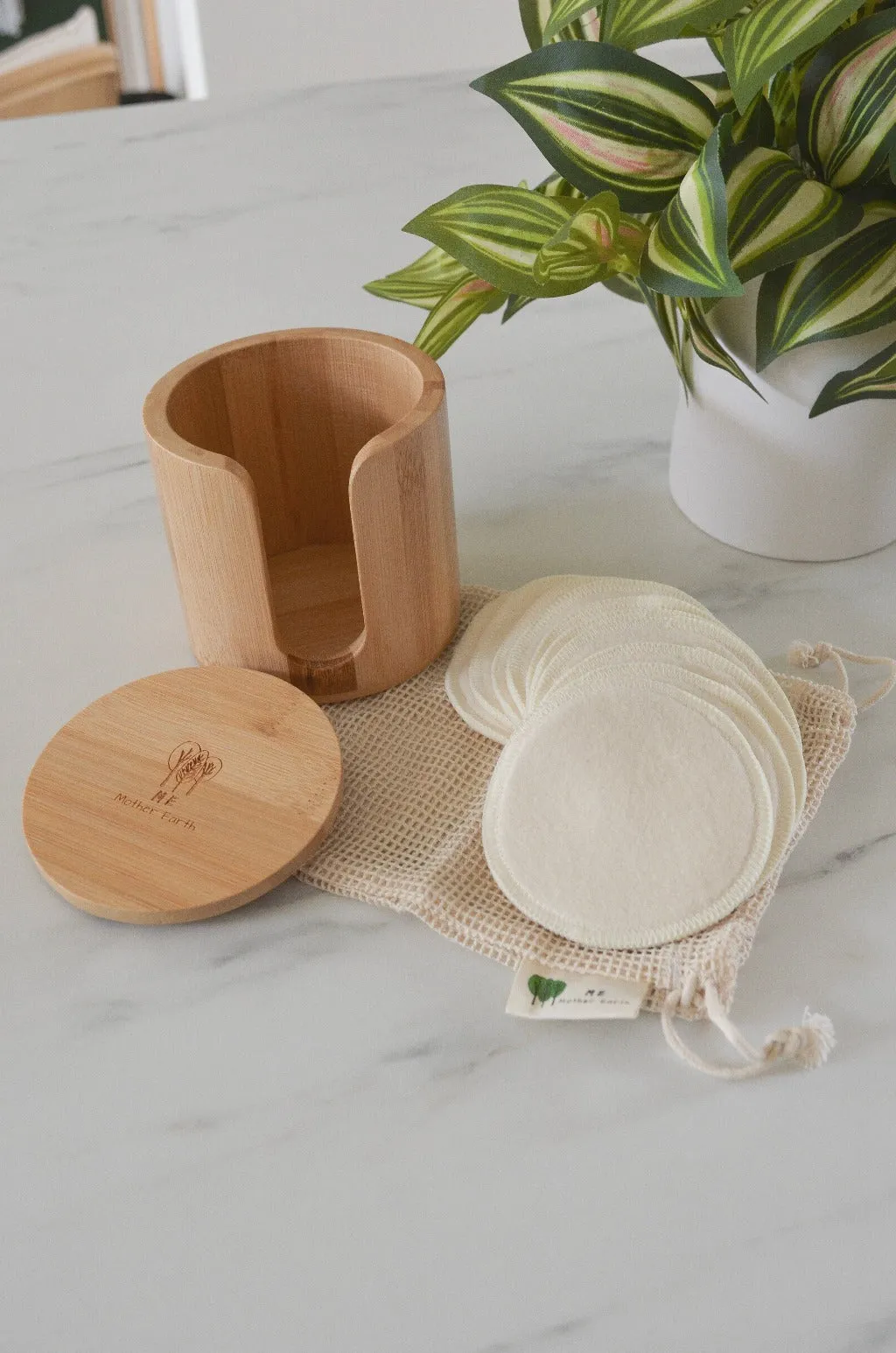 Me Mother Earth: Bamboo Storage Box   Hemp Cotton Rounds Set