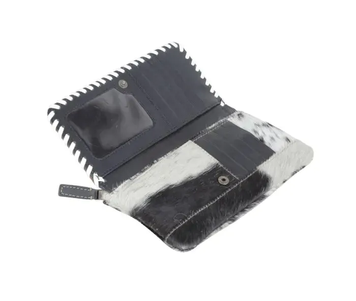 Myra Felicitation Wallet