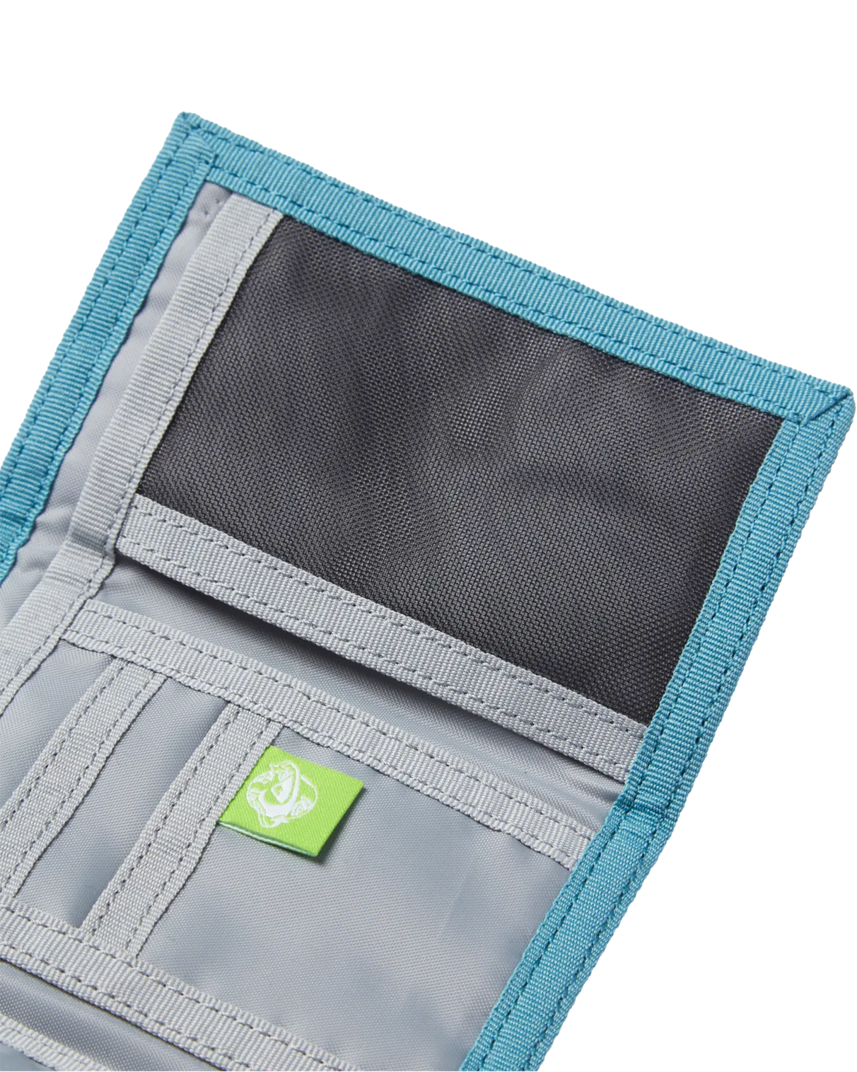 The Everydaily Wallet in Maui Blue